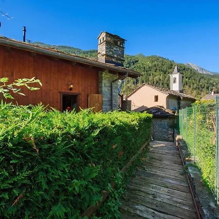 The Waterfall Apartment *