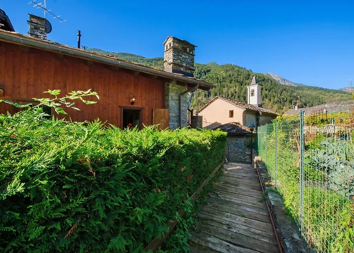 The Waterfall Apartment *